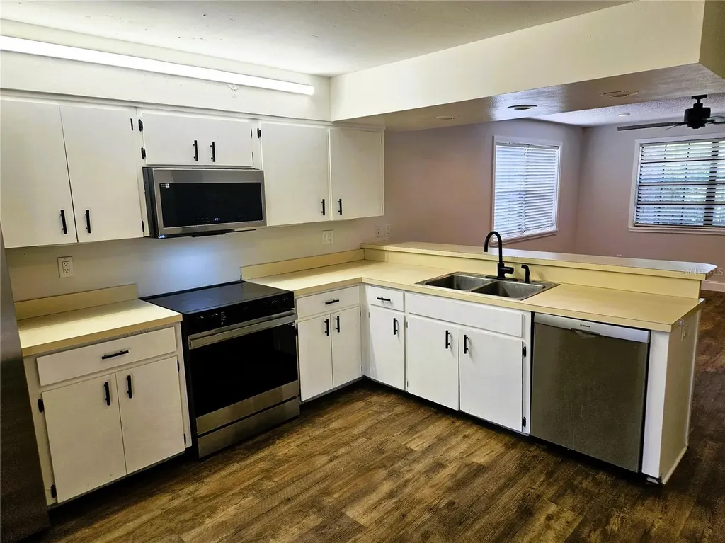 1003 Willow Pond Drive Safety Harbor FL 34695