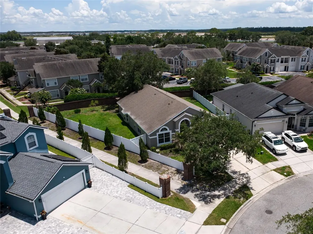 9067 Hastings Beach Boulevard Orlando FL 32829