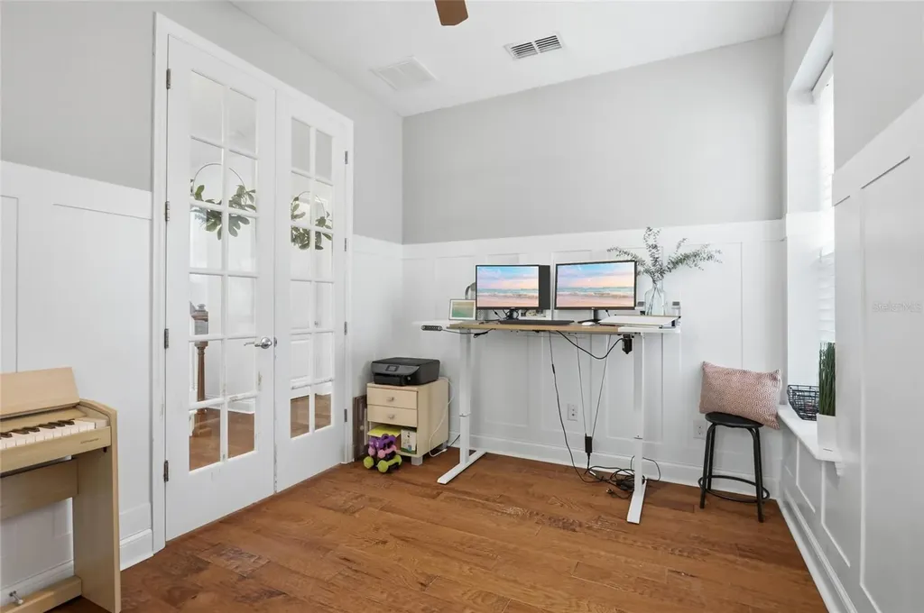 8105 Laureate Boulevard Orlando FL 32827