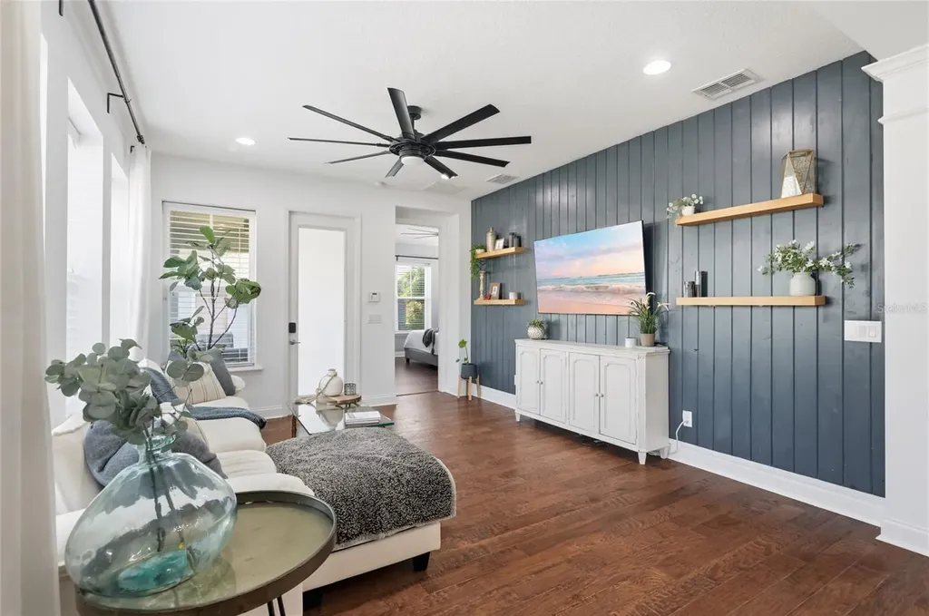 8105 Laureate Boulevard Orlando FL 32827