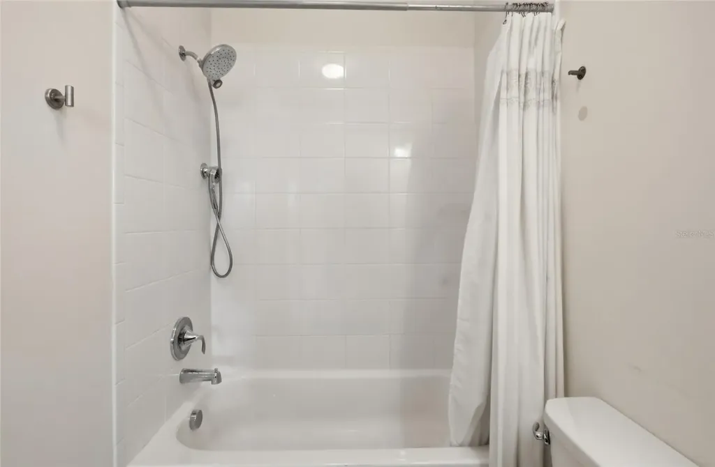 8105 Laureate Boulevard Orlando FL 32827