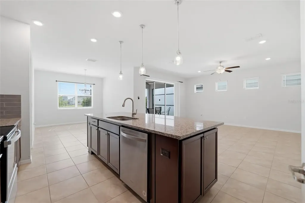 7912 Yale Harbor Drive Wesley Chapel FL 33545