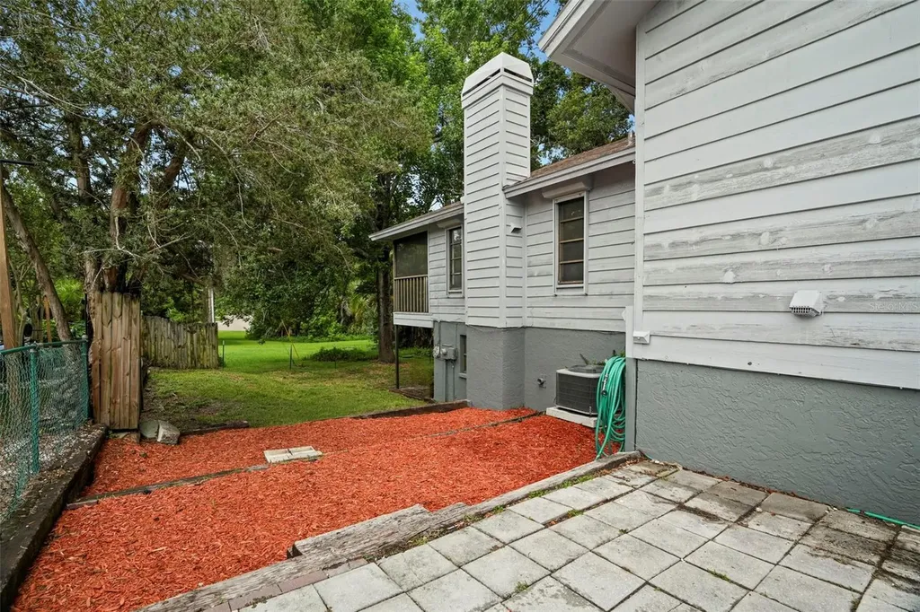 210 Edgewood Avenue Clearwater FL 33755