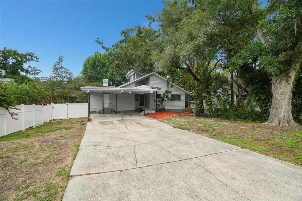 210 Edgewood Avenue Clearwater FL 33755