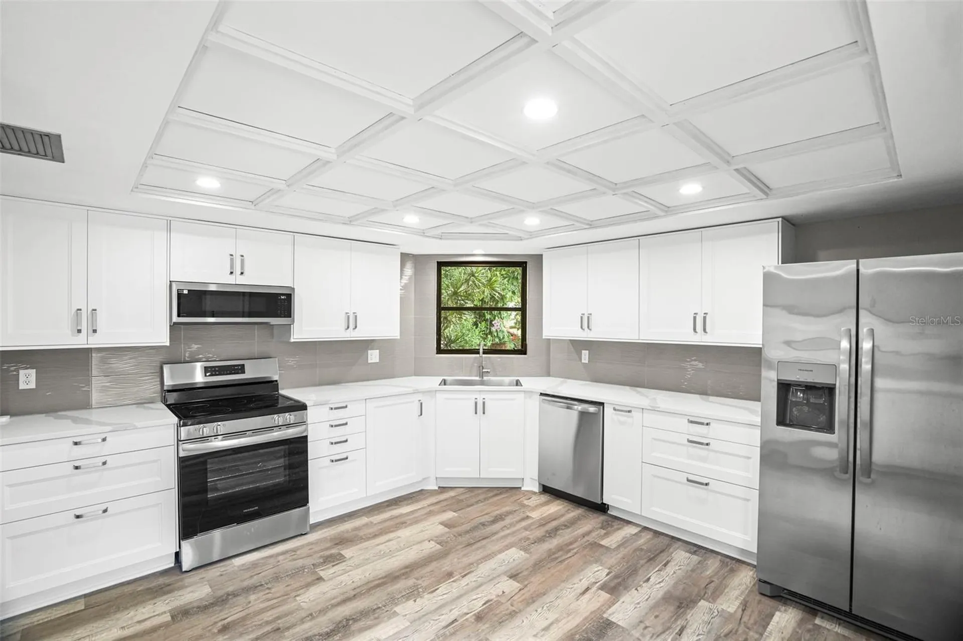 210 Edgewood Avenue Clearwater FL 33755