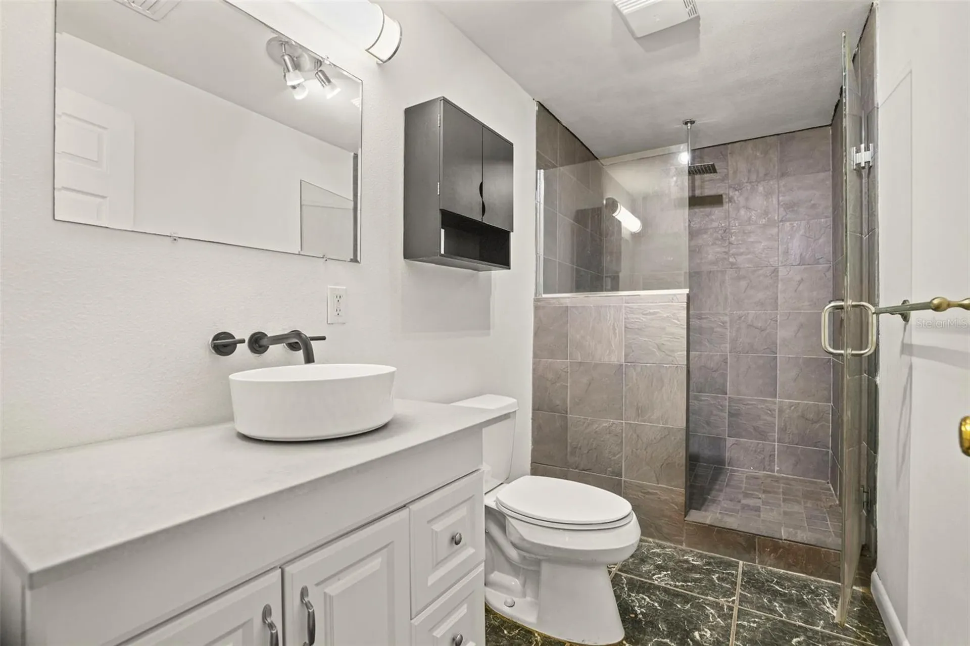 210 Edgewood Avenue Clearwater FL 33755