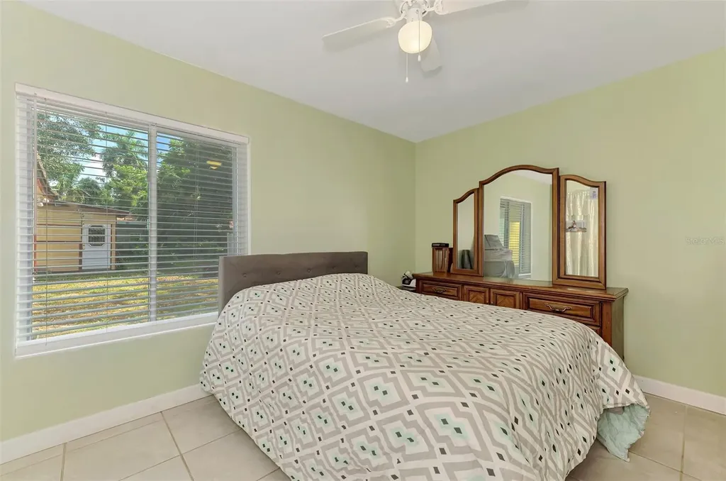 1420 19th Avenue W Bradenton FL 34205