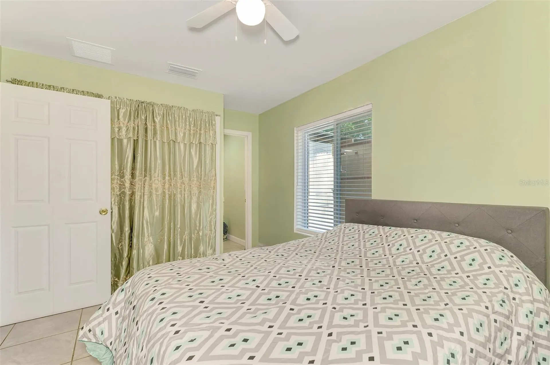 1420 19th Avenue W Bradenton FL 34205