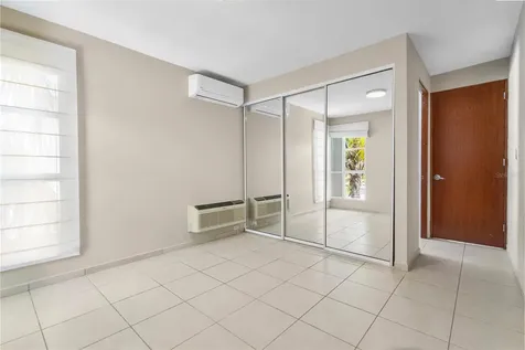 Urb Mirabella Village Calle Nacar Bayamon PR 00961