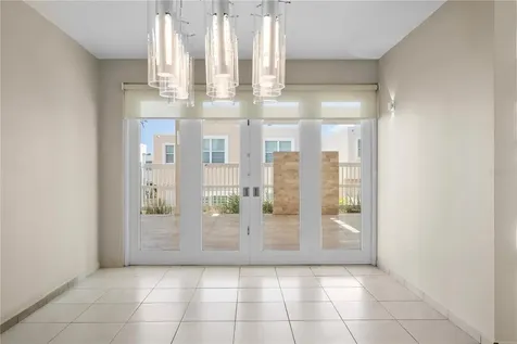 Urb Mirabella Village Calle Nacar Bayamon PR 00961