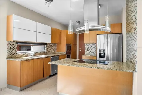 Urb Mirabella Village Calle Nacar Bayamon PR 00961