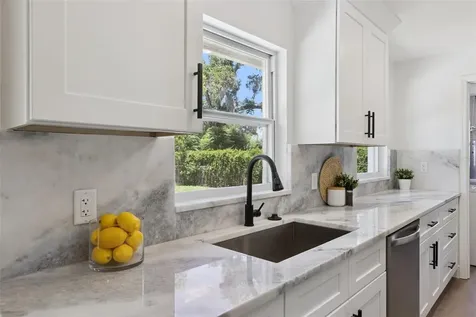 5327 Rundle Road Orlando FL 32810