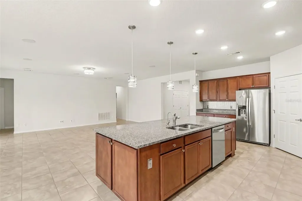 2898 Matera Drive St Cloud FL 34771
