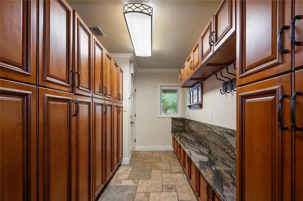 2009 Woody Drive Windermere FL 34786