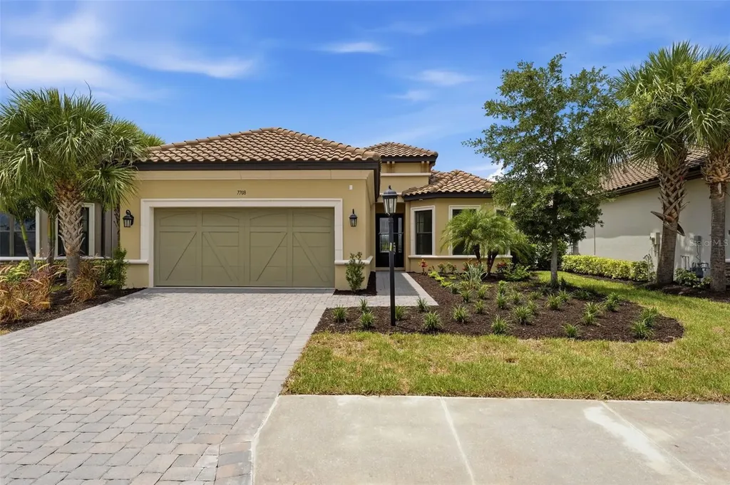 7708 Moonbeam Avenue Sarasota FL 34241