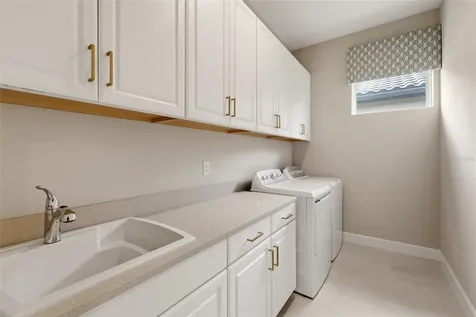 7708 Moonbeam Avenue Sarasota FL 34241