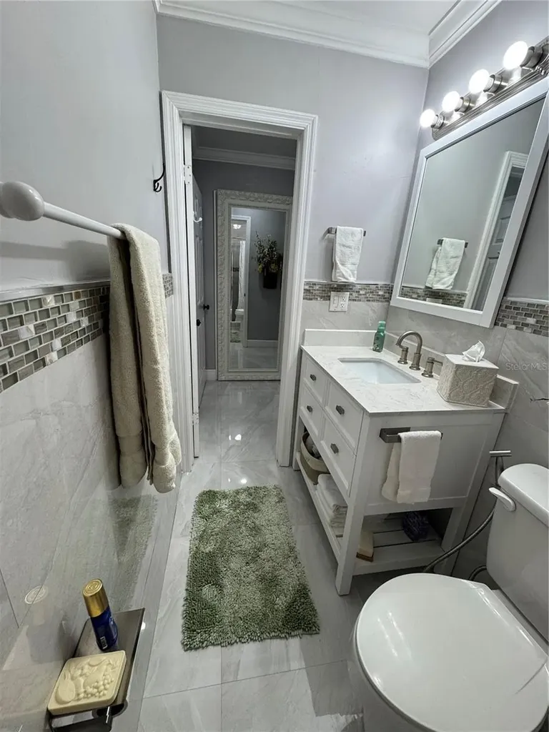14821 Palmetto Palm Avenue Miami Lakes FL 33014