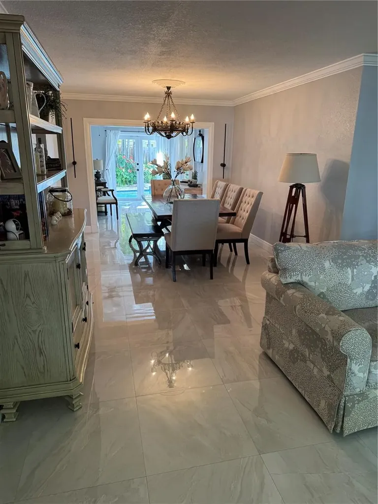 14821 Palmetto Palm Avenue Miami Lakes FL 33014