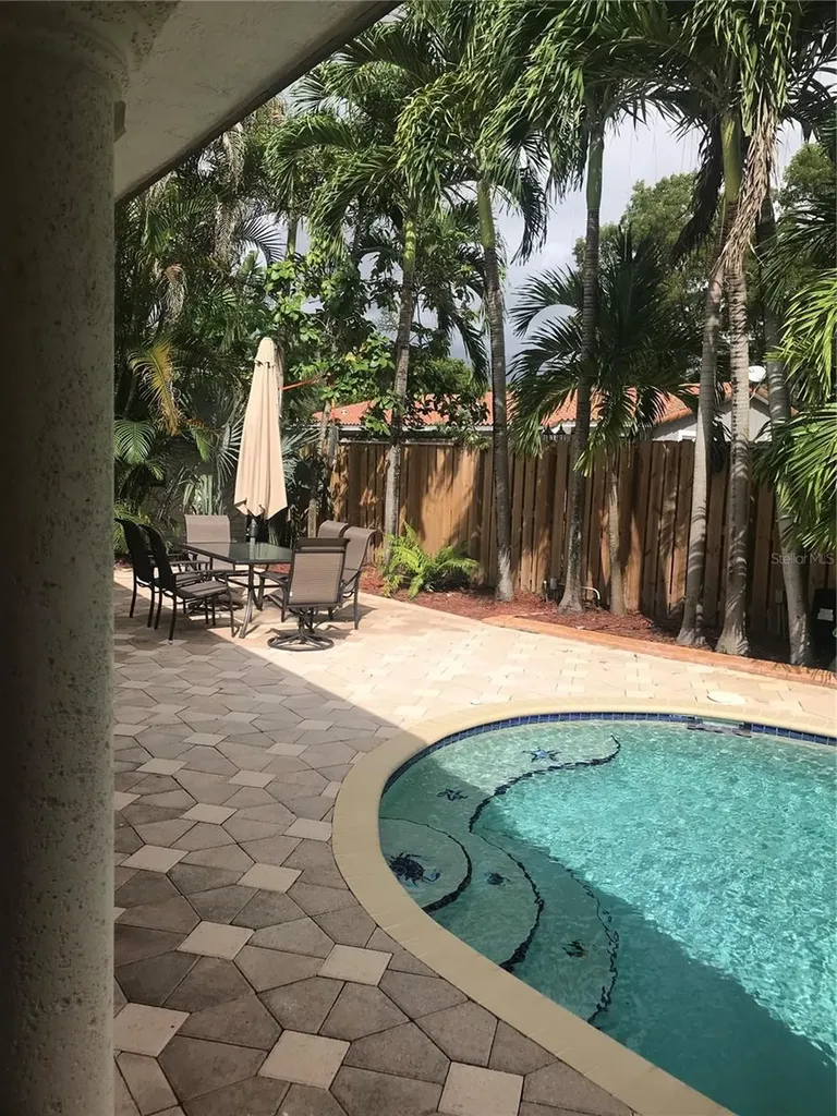 14821 Palmetto Palm Avenue Miami Lakes FL 33014