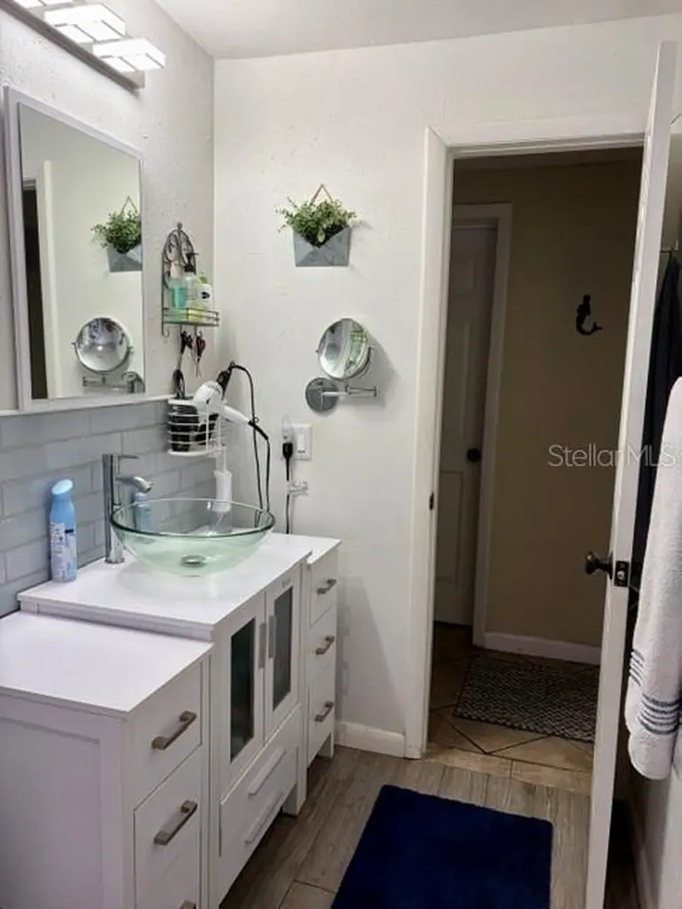 915 Harbor Hill Drive Safety Harbor FL 34695