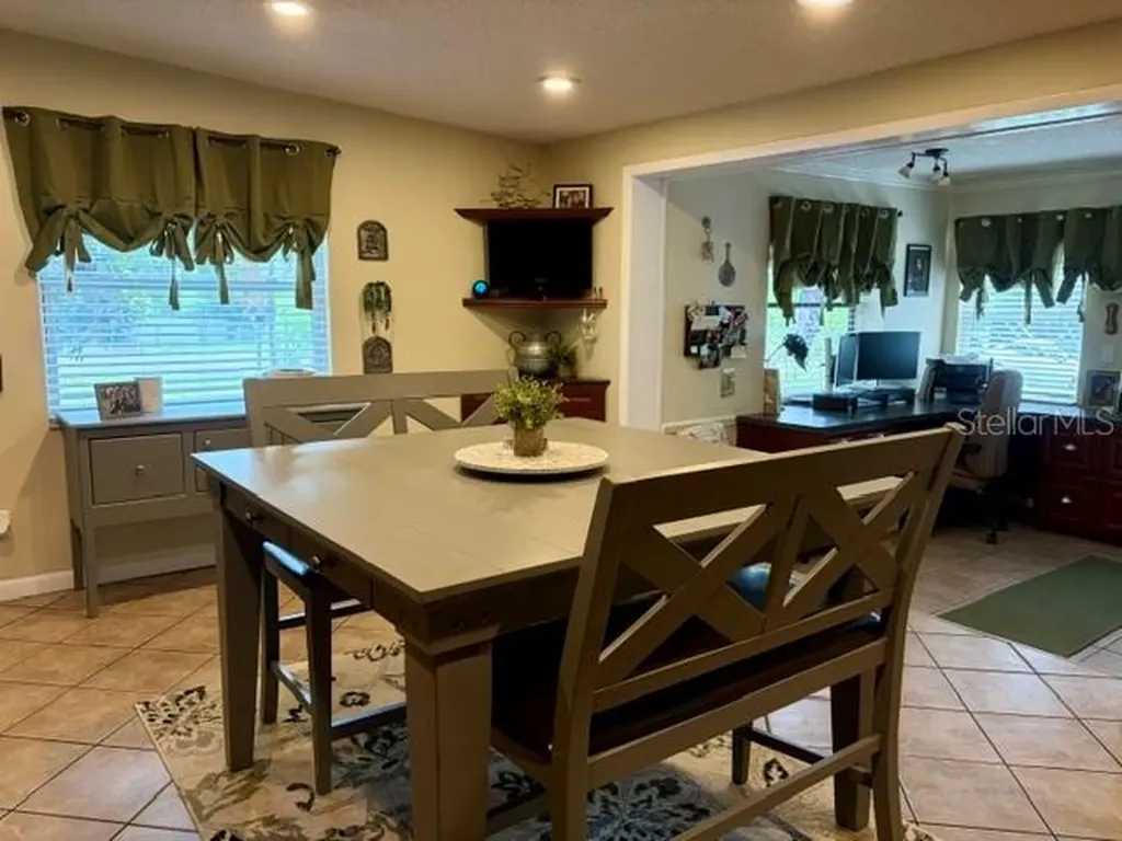 915 Harbor Hill Drive Safety Harbor FL 34695