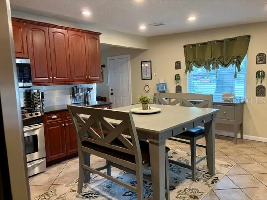 915 Harbor Hill Drive Safety Harbor FL 34695