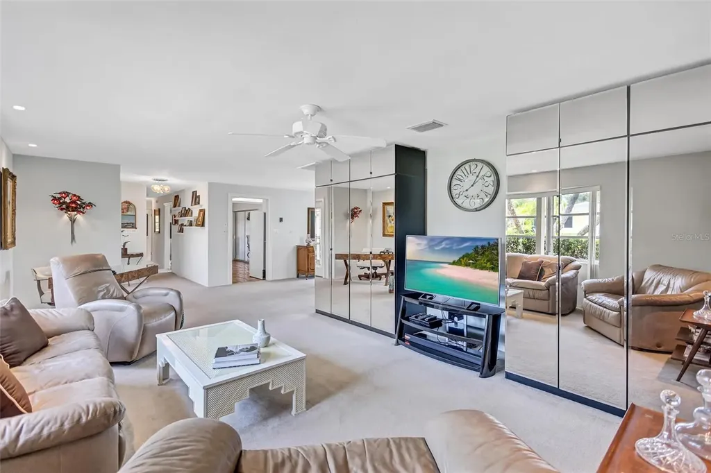 3807 Jaffa Drive Sarasota FL 34239