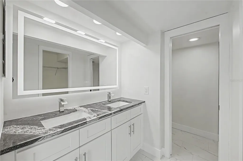 2618 Cove Cay Drive Clearwater FL 33760
