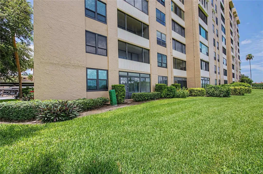 2618 Cove Cay Drive Clearwater FL 33760