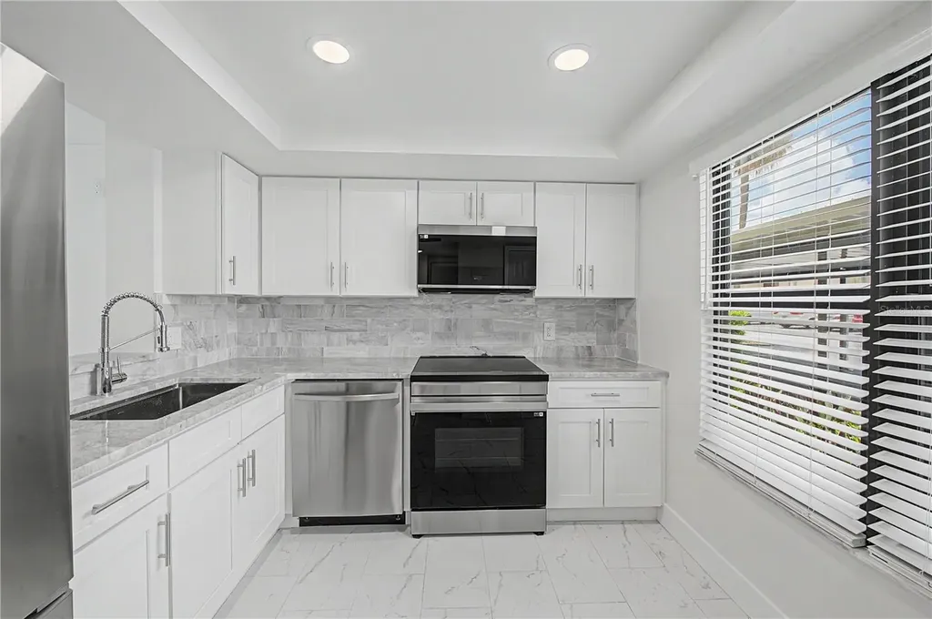 2618 Cove Cay Drive Clearwater FL 33760