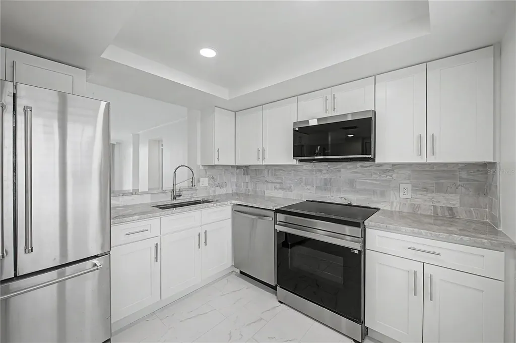2618 Cove Cay Drive Clearwater FL 33760