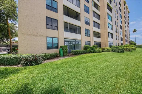 2618 Cove Cay Drive Clearwater FL 33760