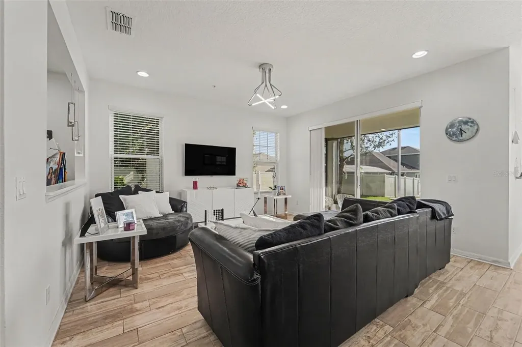 15680 Orange Harvest Loop Winter Garden FL 34787