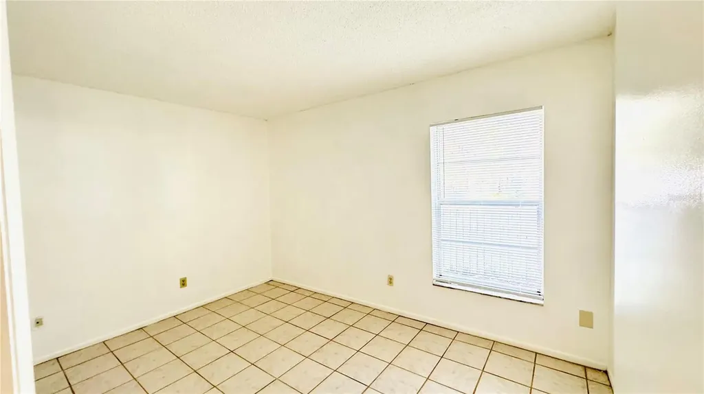 4032 Tumble Wood Trail Tampa FL 33613
