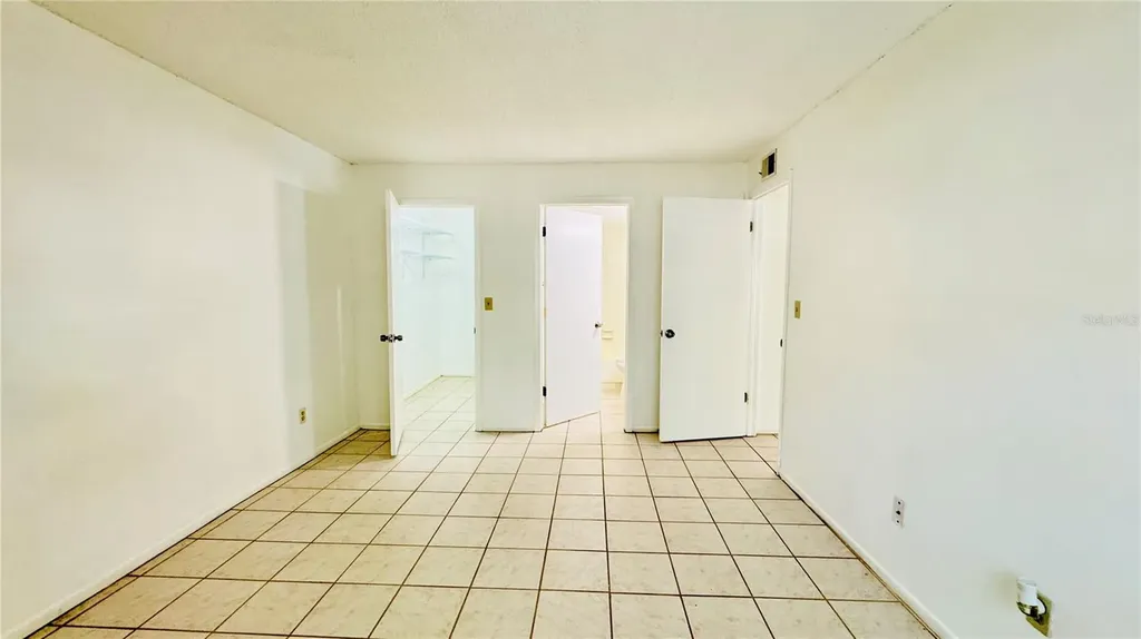 4032 Tumble Wood Trail Tampa FL 33613