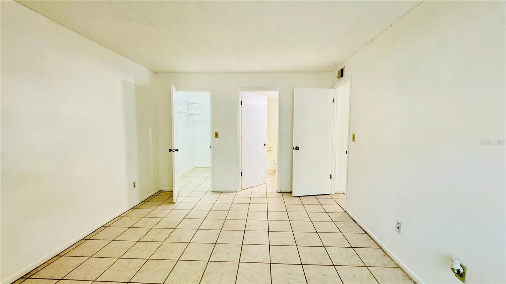 4032 Tumble Wood Trail Tampa FL 33613