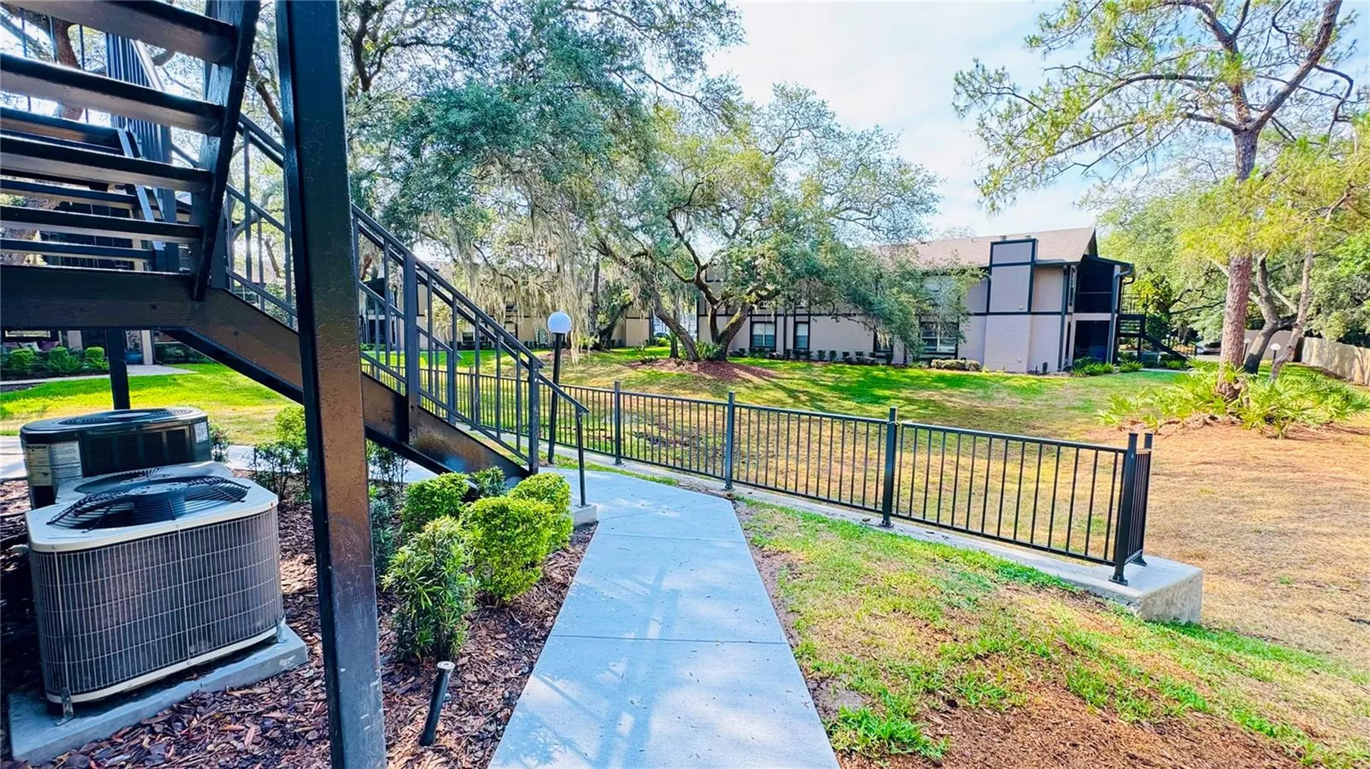4032 Tumble Wood Trail Tampa FL 33613