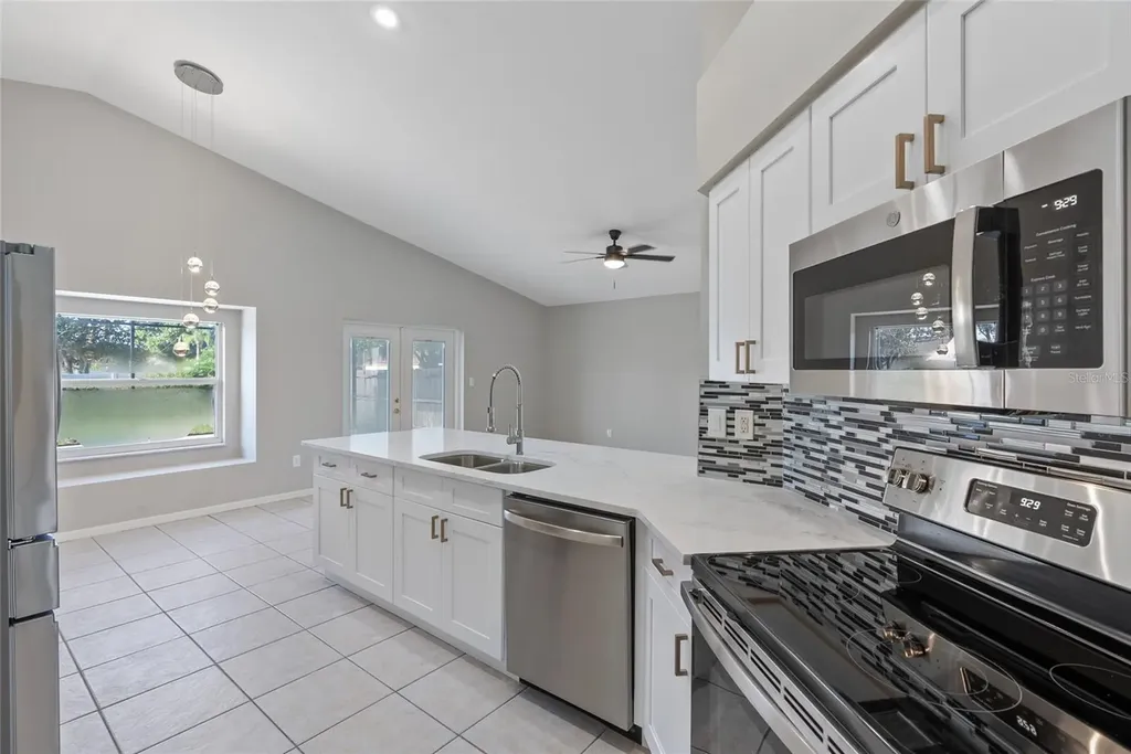 1831 Erin Brooke Drive Valrico FL 33594
