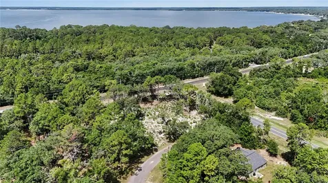 3 Bay Drive Ocklawaha FL 32179