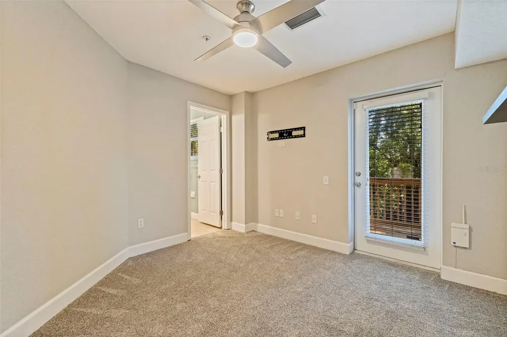 521 101st Avenue N St Petersburg FL 33702