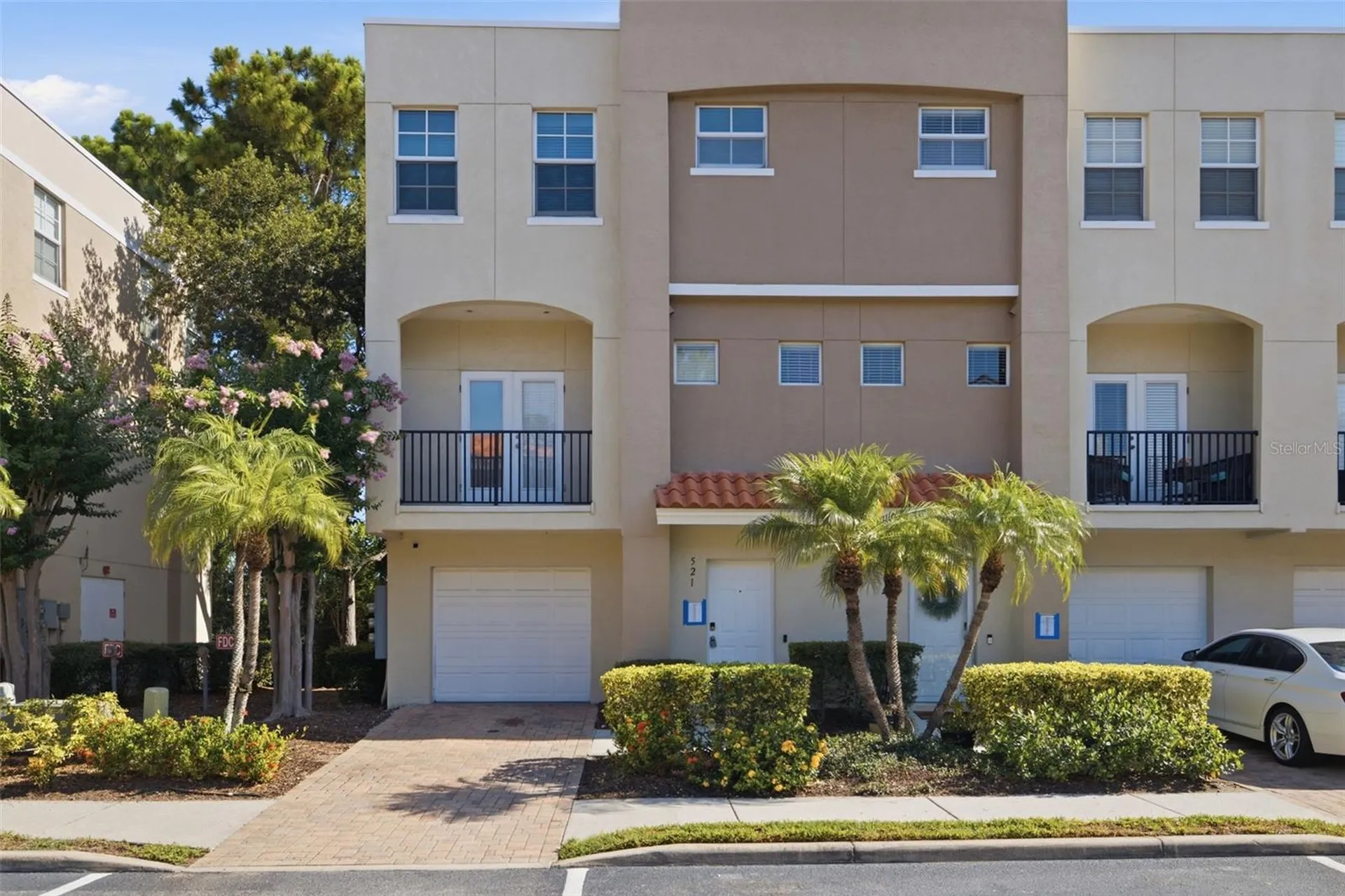 521 101st Avenue N St Petersburg FL 33702