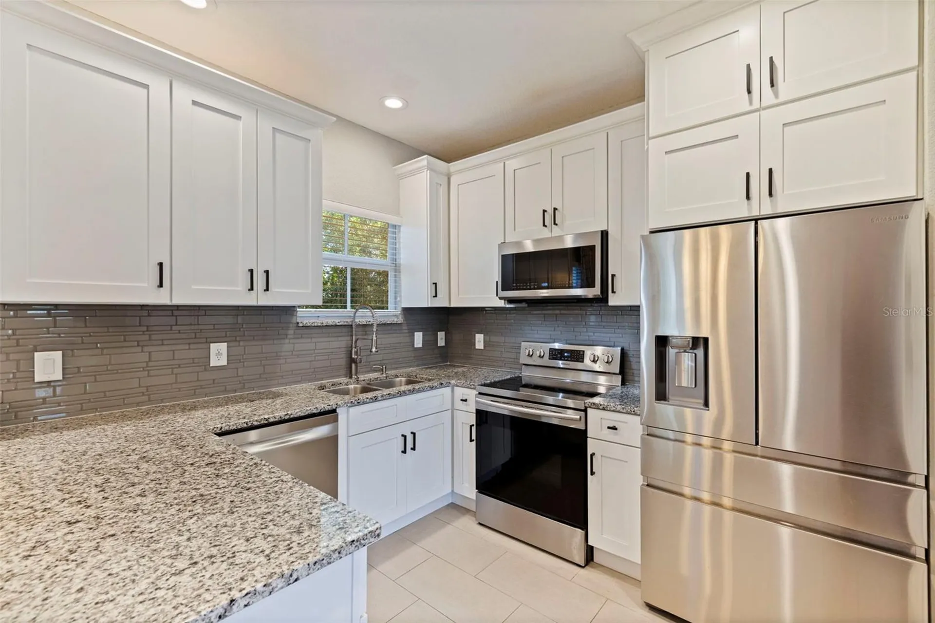 521 101st Avenue N St Petersburg FL 33702