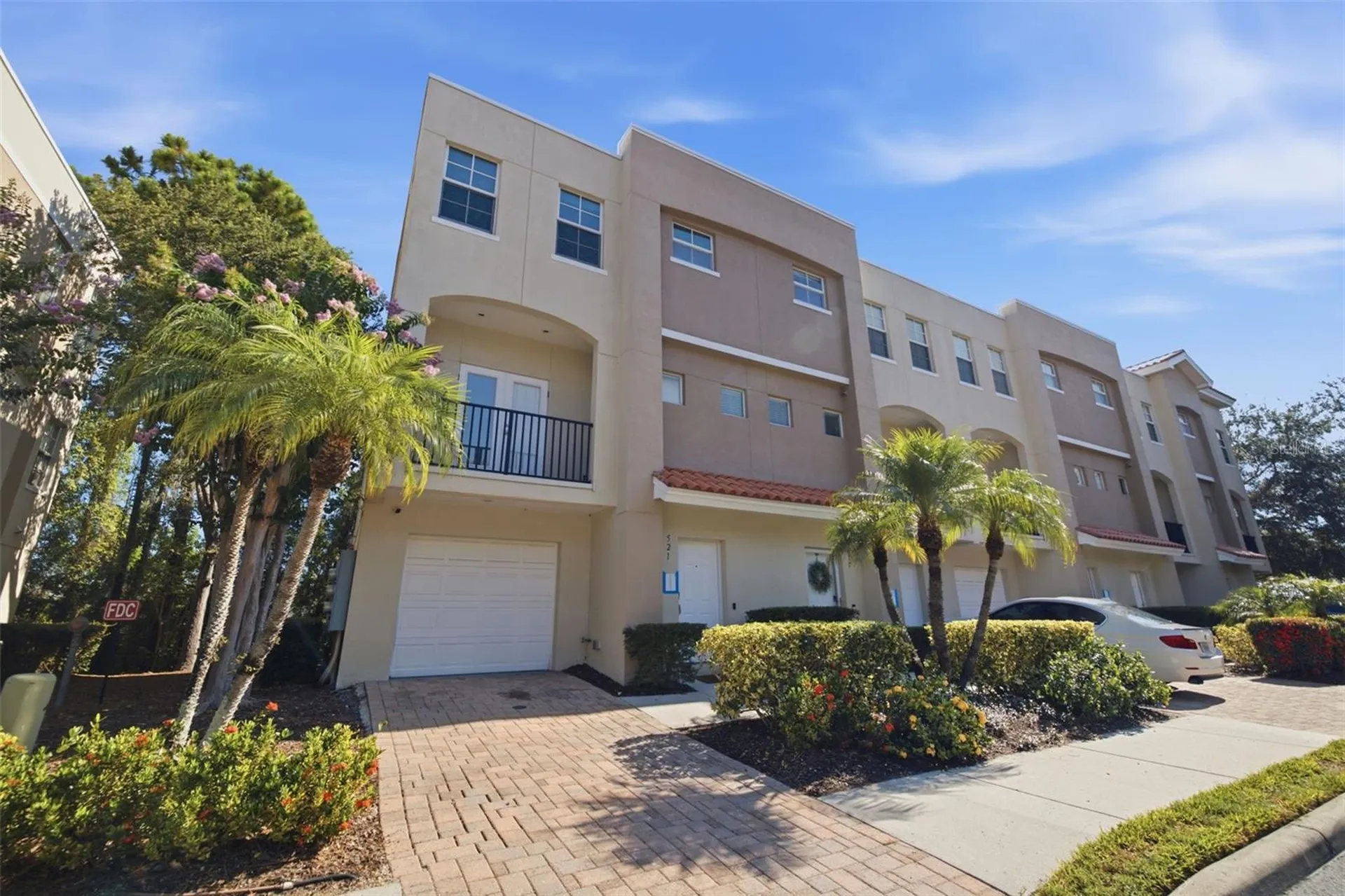 521 101st Avenue N St Petersburg FL 33702