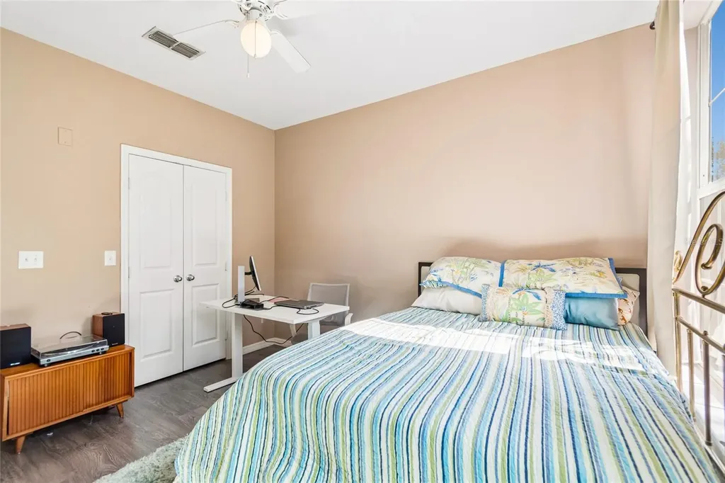 4221 W Spruce Street Tampa FL 33607