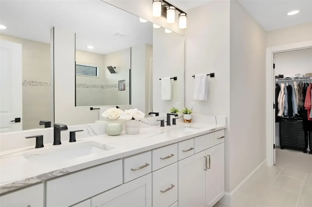 5752 Silverside Pine Court Bradenton FL 34211