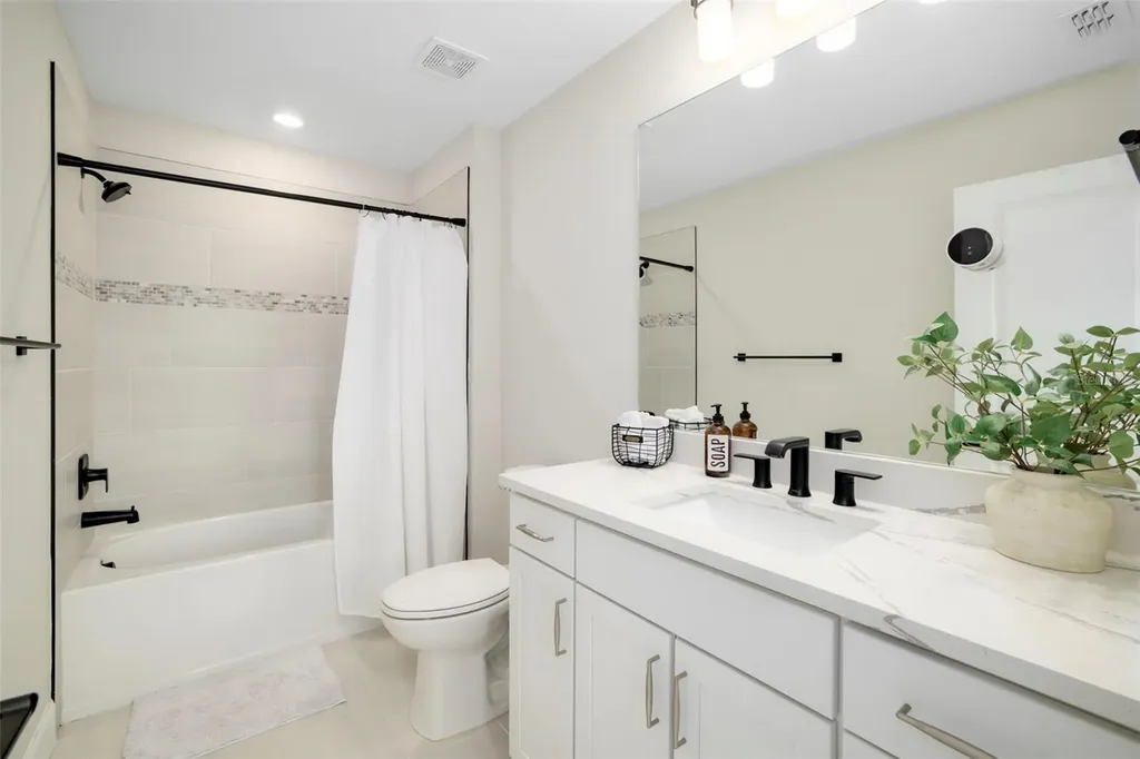 5752 Silverside Pine Court Bradenton FL 34211