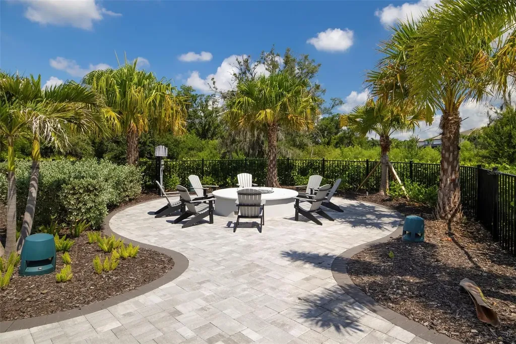 5752 Silverside Pine Court Bradenton FL 34211