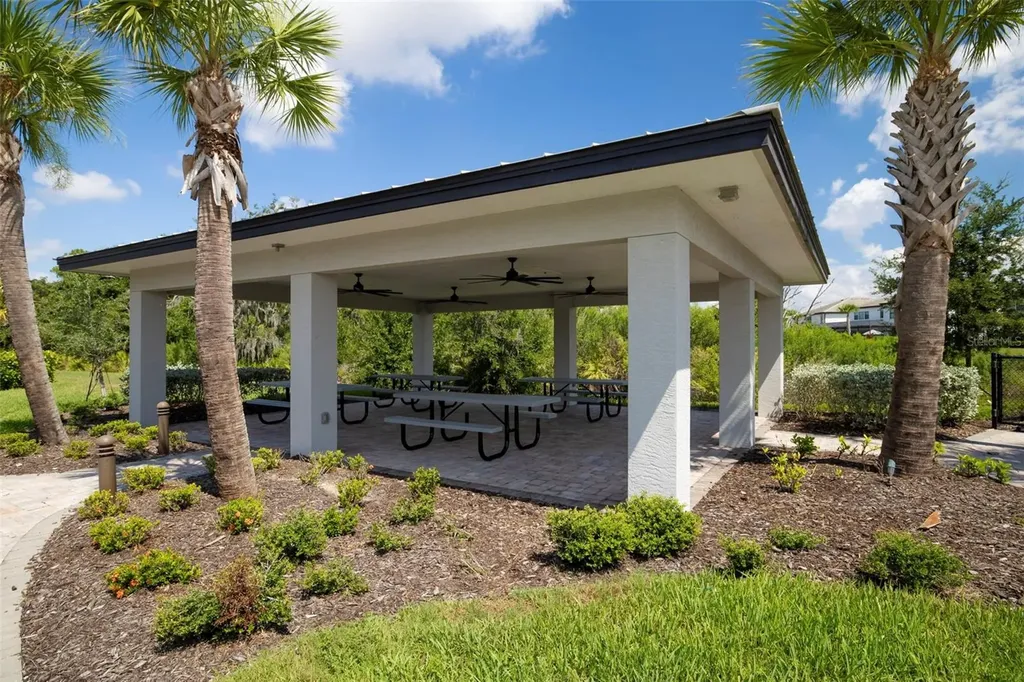 5752 Silverside Pine Court Bradenton FL 34211