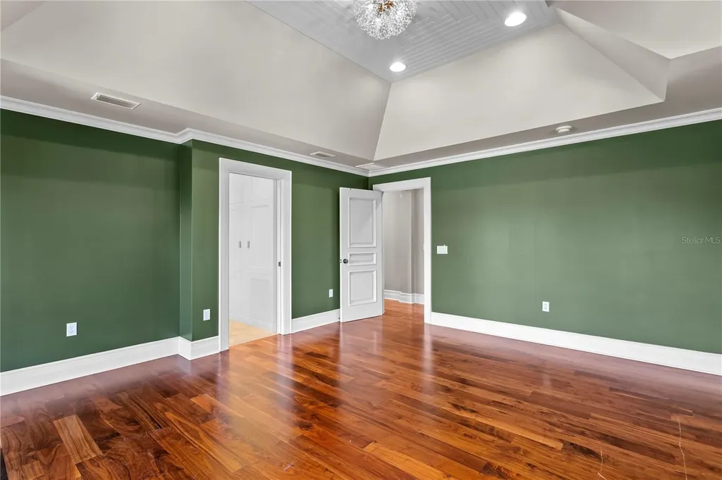 401 Snell Isle Boulevard NE St Petersburg FL 33704