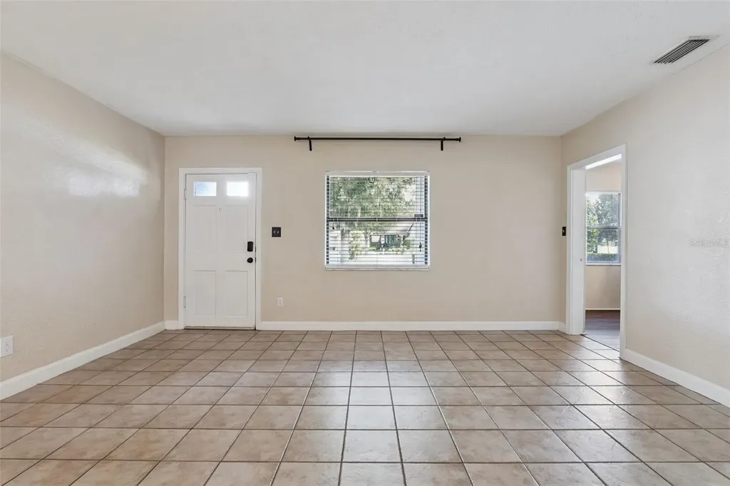 3365 Pelham Road Orlando FL 32803